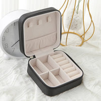 Travel Jewelry Box – Compact, Elegant & Functional (Available in Black, Pink, or White)