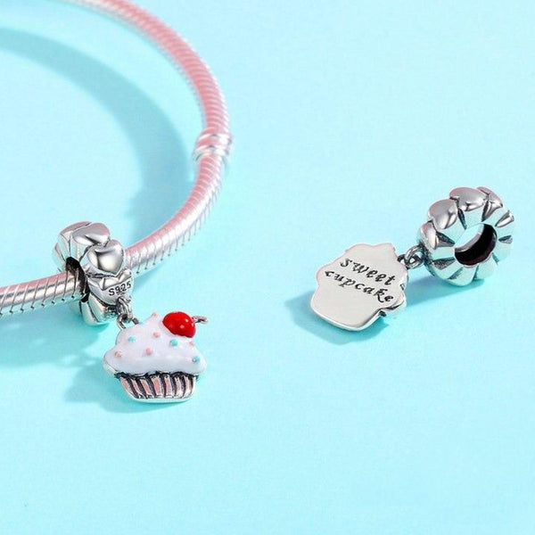cupcake pendant