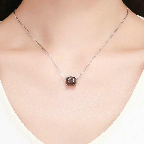 oldschool vintage necklace